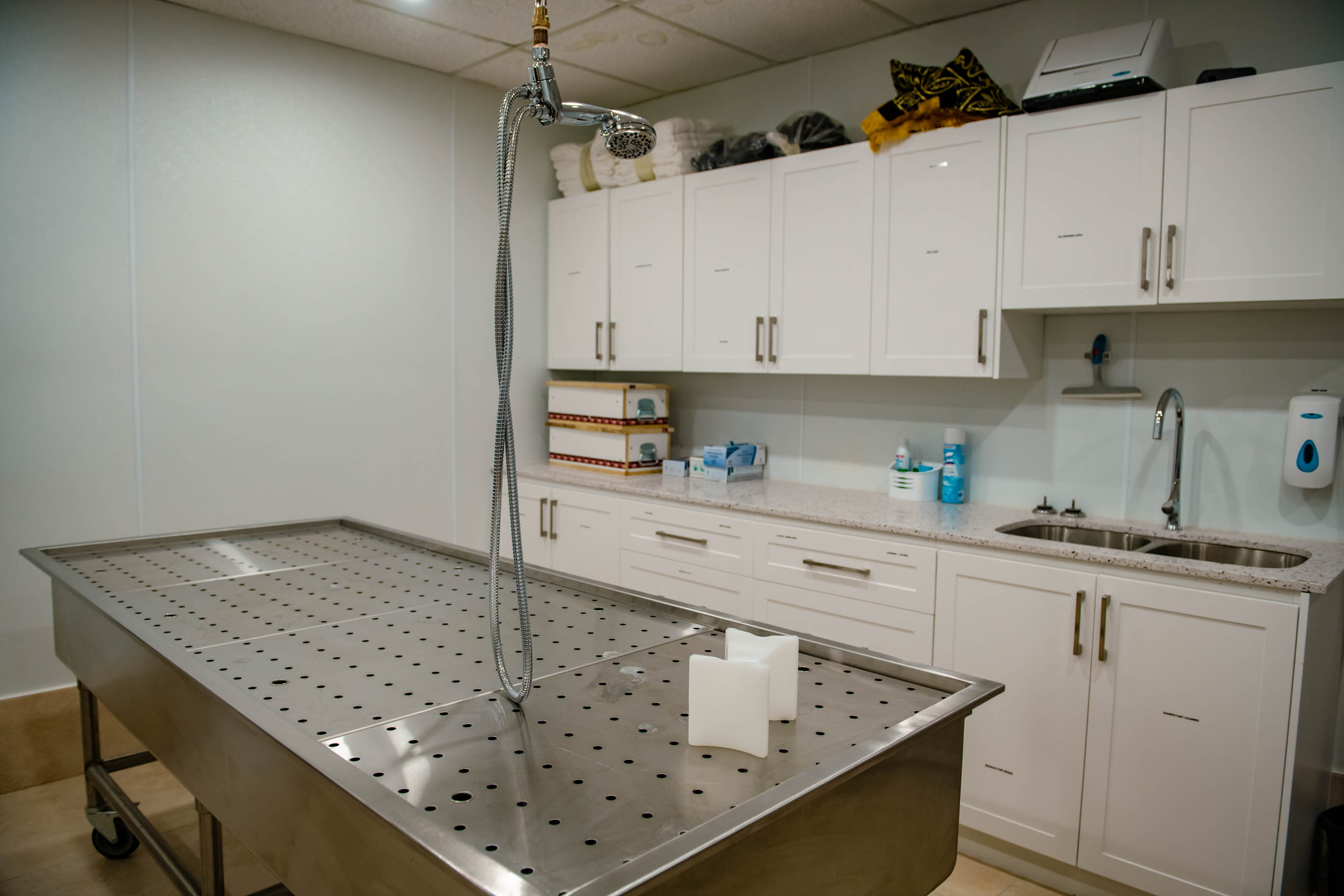 Barrie Mosque community moment DSC 6396